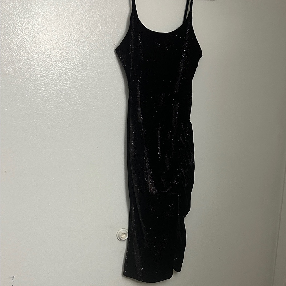 Chic Black Midi Dress